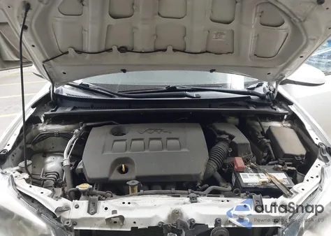 2015 Toyota Corolla Le Plus z USA, uszkodzony, nr VIN 5YFBURHE8FP277656